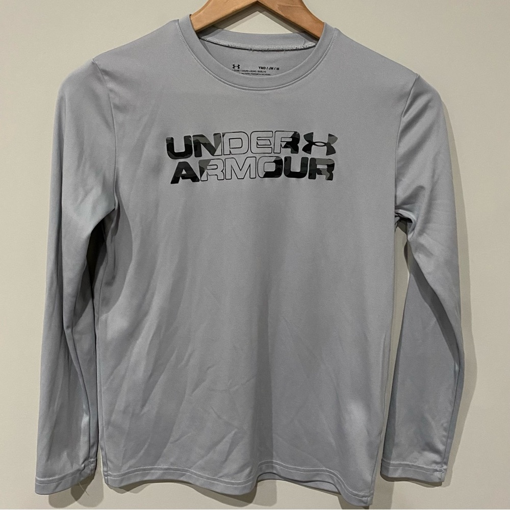 Boys Under Armour long sleeve top